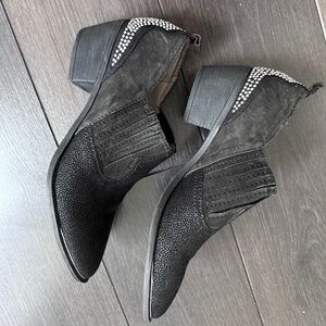 Women’s booties